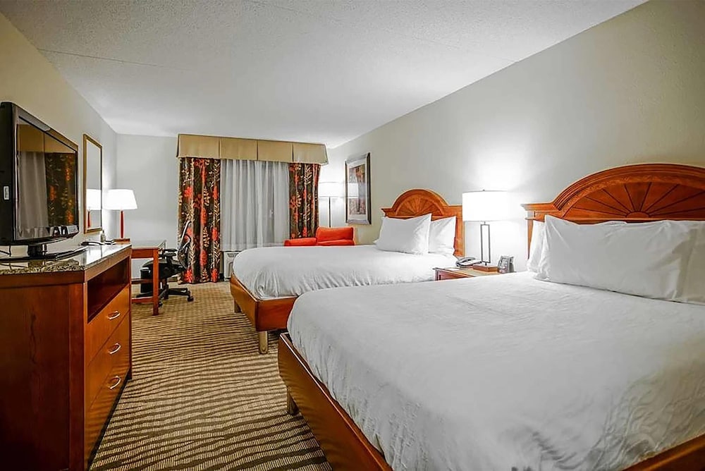Room, 2 Double Beds, Non Smoking - Photo 1