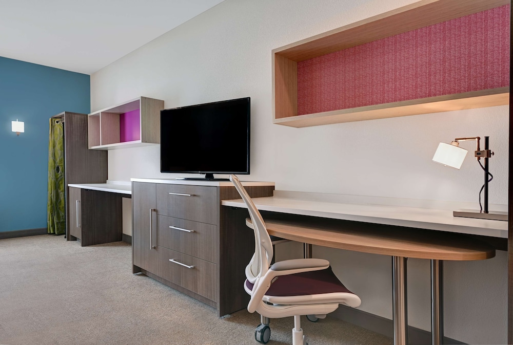 Studio, 2 Queen Beds, Accessible (Hearing) - Photo 2