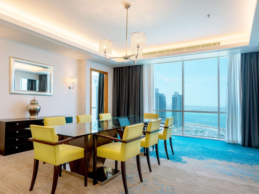 Presidential Suite (2 Bedrooms) photo 2