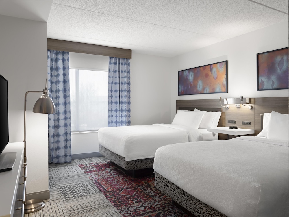 Suite, 2 Queen Beds, Accessible, Bathtub (Mobility & Hearing) - Photo 2