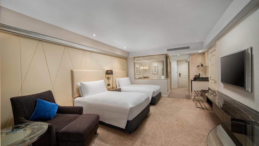 Classic Room, 2 Twin Beds, City View (Super Single) thumbnail 5