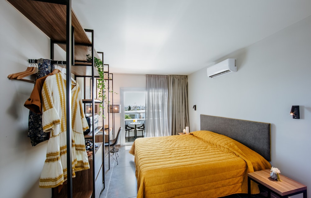 Superior Room With Balcony - Photo 1