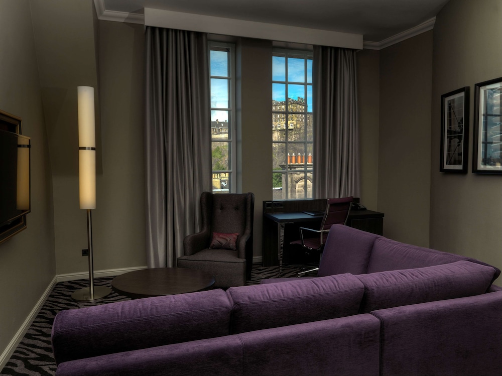 Suite, 1 Bedroom (Castle View)