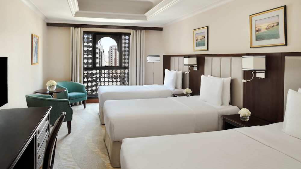 Classic Room, 3 Twin Beds, City View - Photo 6