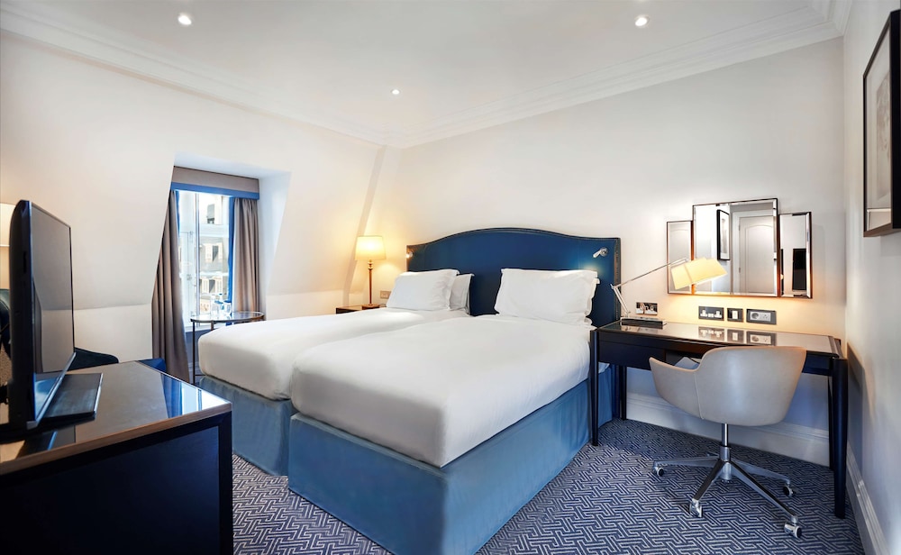 Twin Guest Room