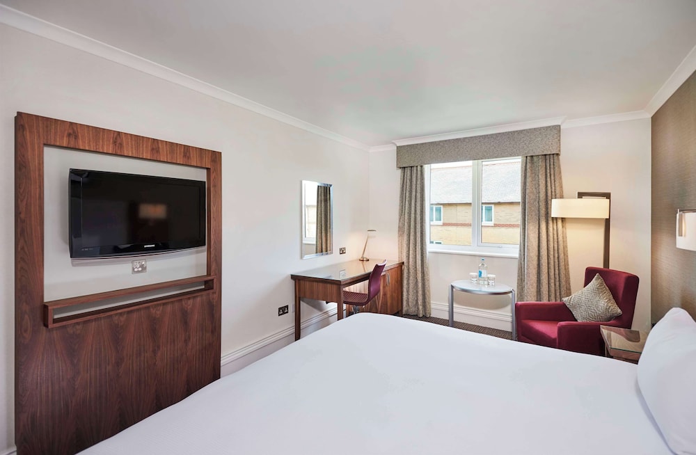 Deluxe Room, 1 King Bed - Photo 6