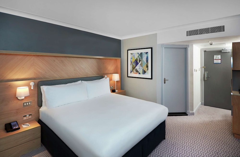 Room, 1 King Bed (Wellness Gift) - Photo 1