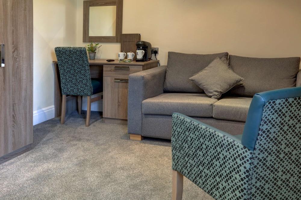 Family Room, Multiple Beds, Non Smoking (with Sofabed) - Photo 3