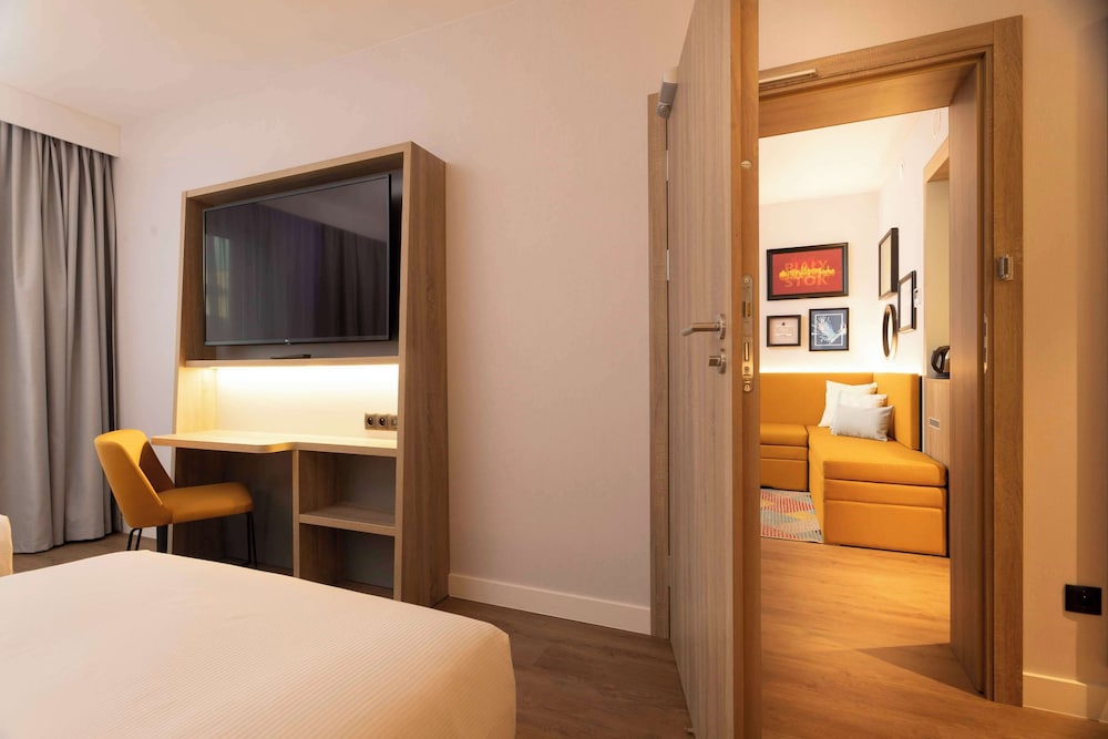 Family Room, Multiple Beds, Connecting Rooms - Photo 1