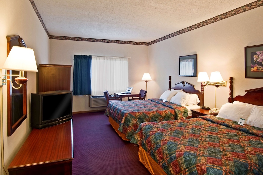 Room, 2 Queen Beds, Non Smoking photo 1