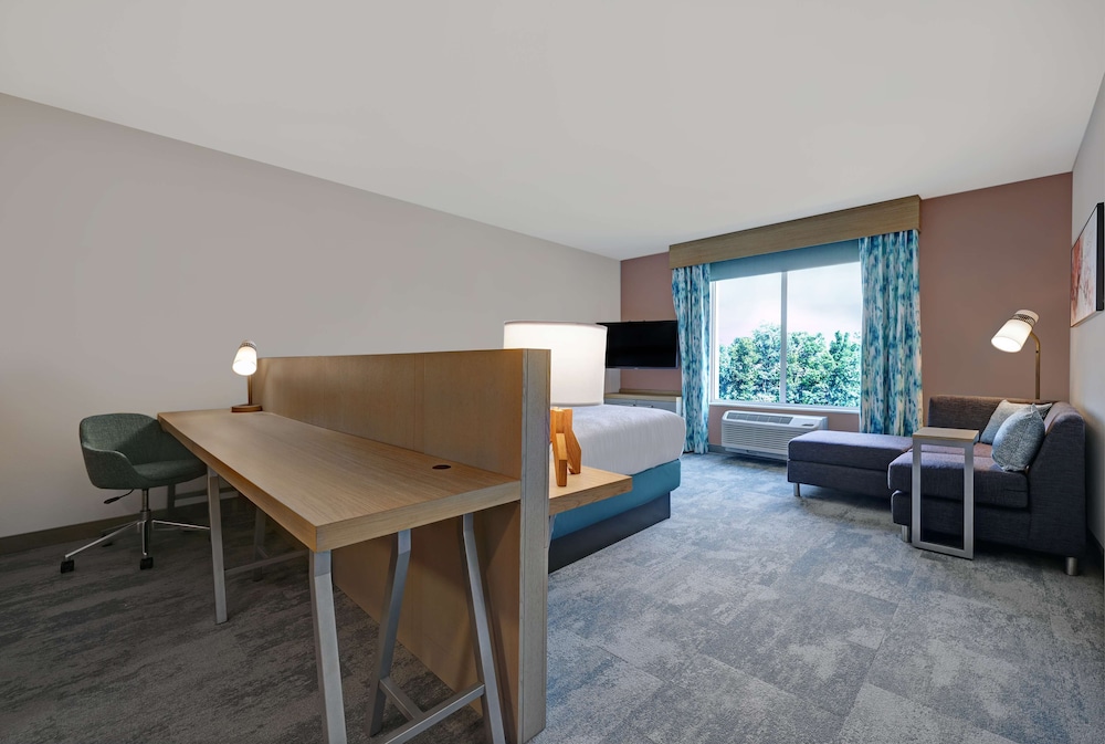 Room, 1 King Bed - Photo 2