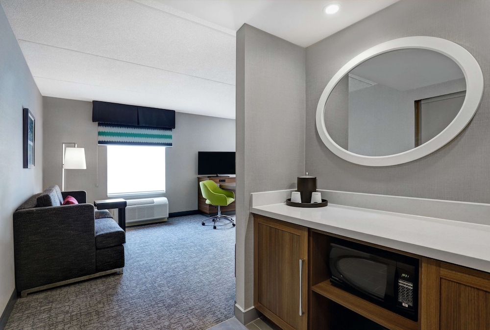 Studio Suite, 1 King Bed, Non Smoking