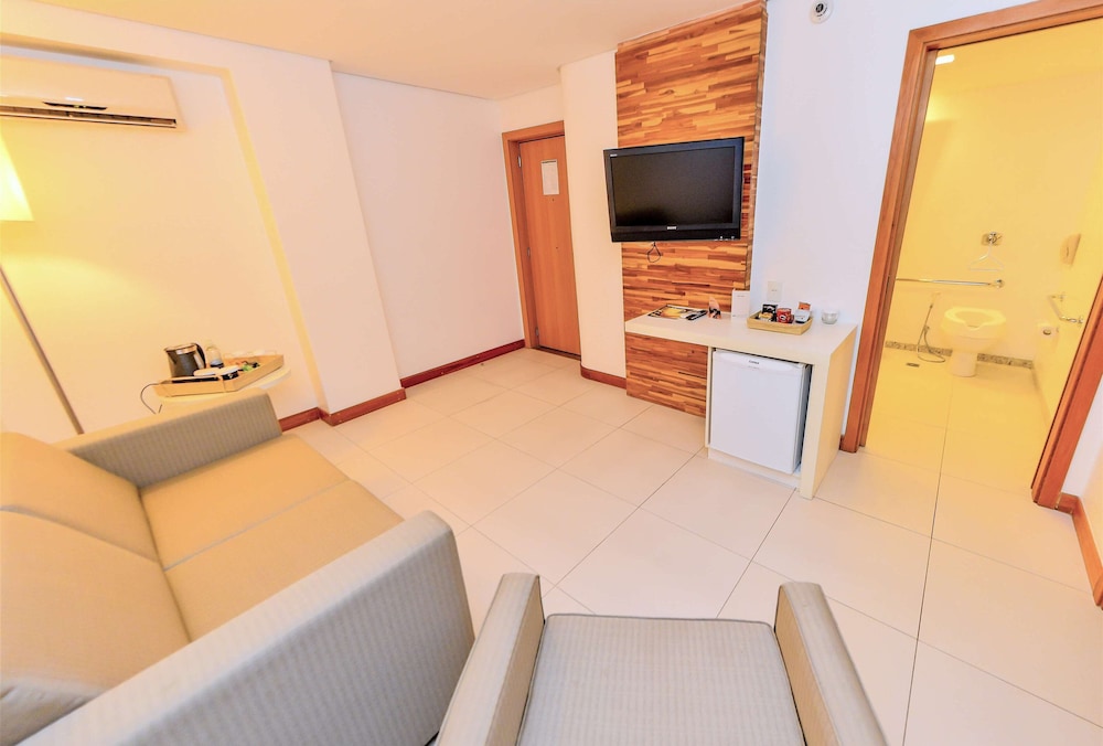 Suite, 1 King Bed, Accessible, Non Smoking - Photo 1