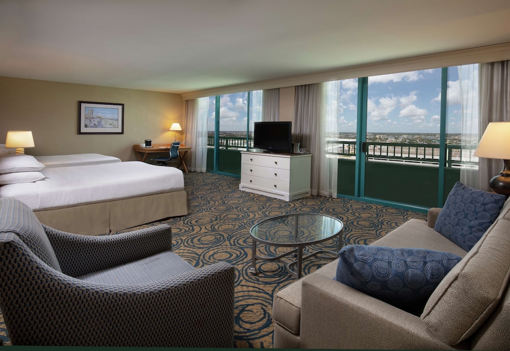 Deluxe Room, 2 Queen Beds (City & Sunset View) - Photo 1