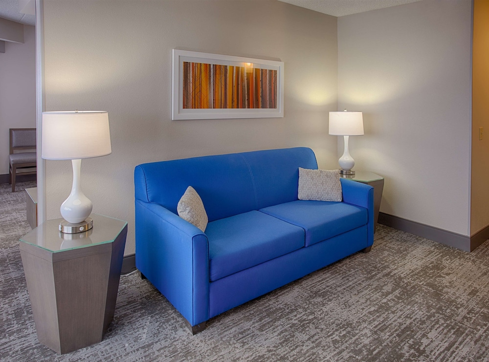 Junior Suite, 1 King Bed - Photo 3