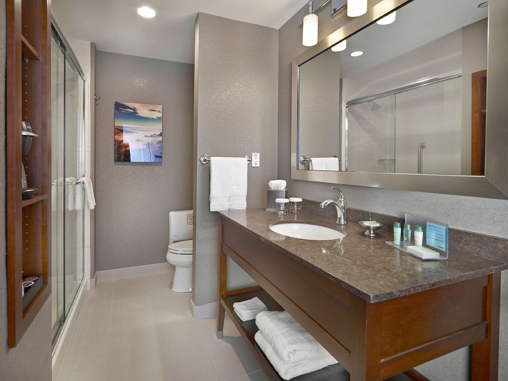 Room, 1 Bedroom thumbnail 5