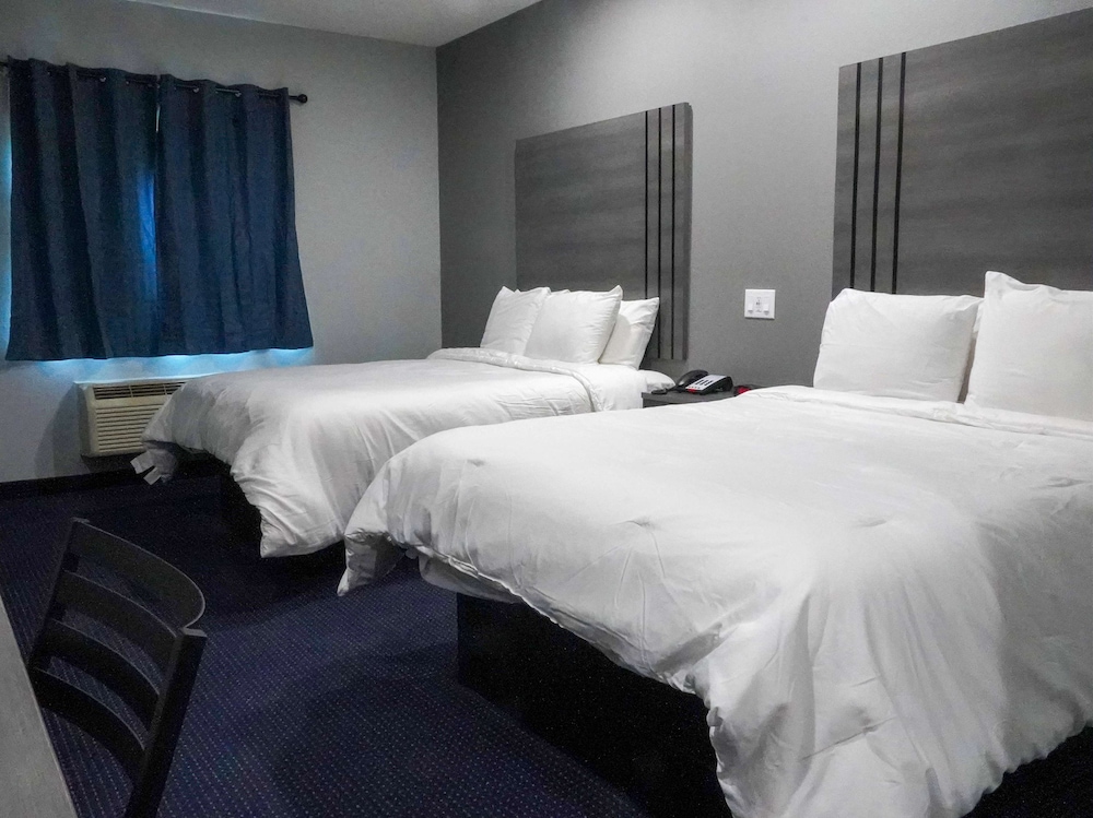 Suite, 2 Queen Beds, Non Smoking - Photo 1