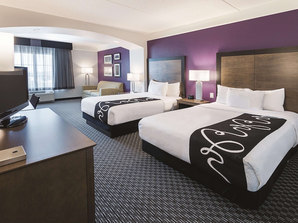 Room, Multiple Beds, Non Smoking photo 1