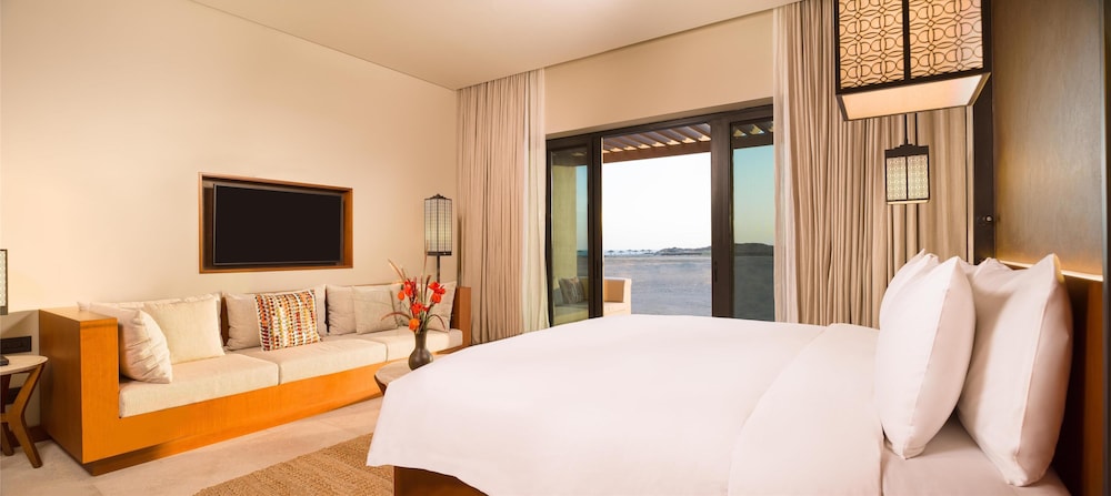 Room, 1 King Bed, Terrace, Sea View - Photo 3