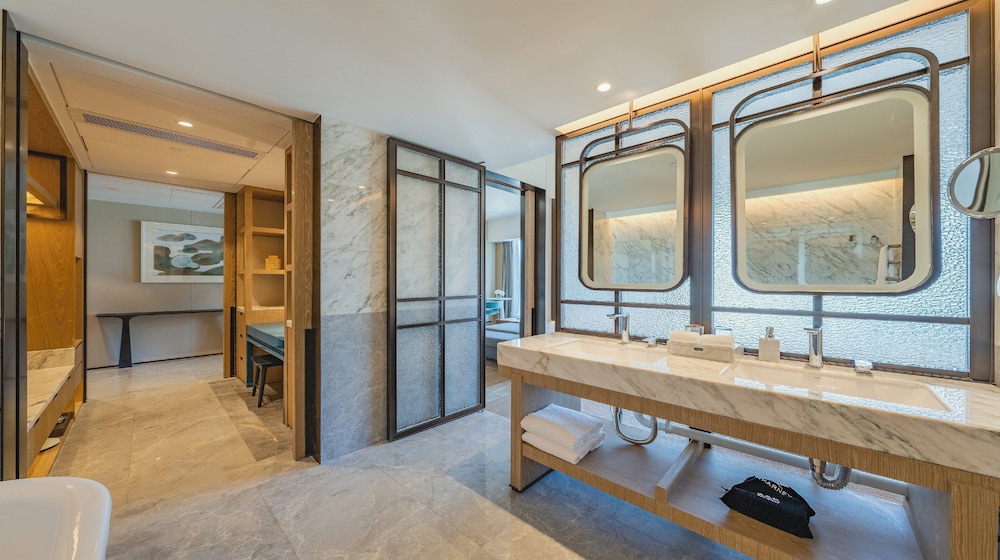 Suite, 1 Bedroom photo 2
