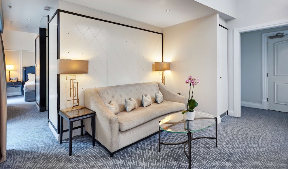 Executive Suite, 1 King Bed (Lounge Access)