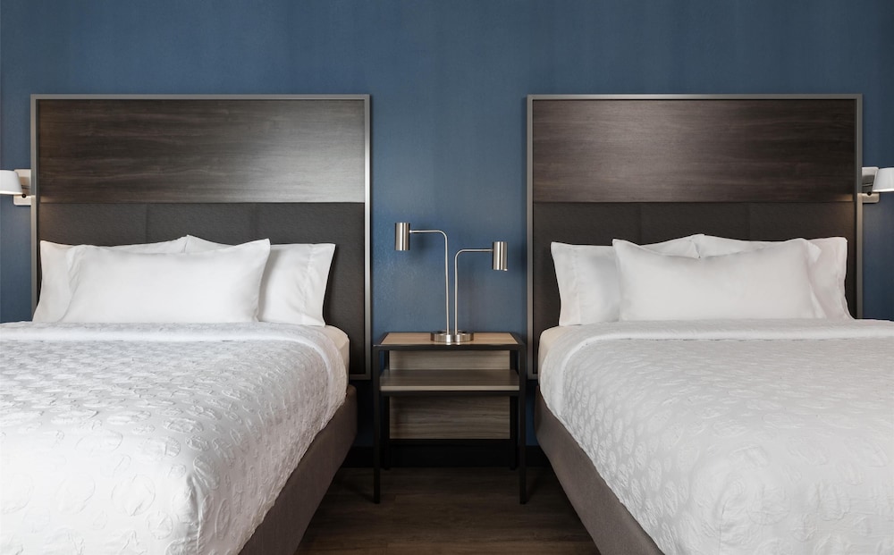 Room, 2 Queen Beds