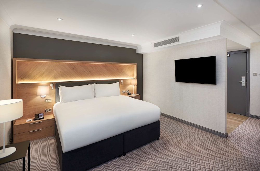 Junior Suite, 1 King Bed (Wellness) photo 2