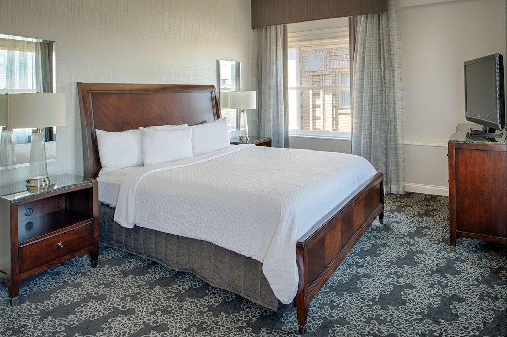 Presidential Suite, 1 King Bed, Non Smoking