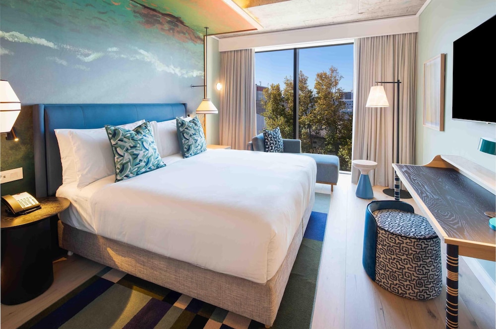 Room, 1 King Bed with Sofa, Mountain View