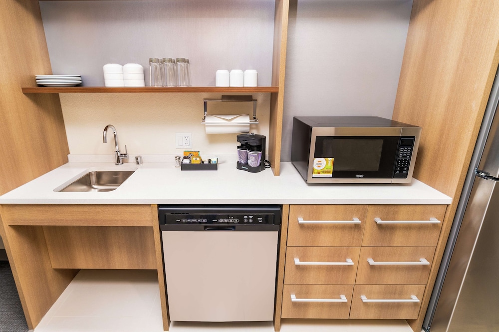 Studio, 1 King Bed, Accessible, Bathtub
