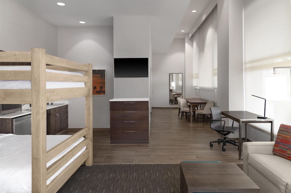 Suite, Multiple Beds, City View - Photo 2