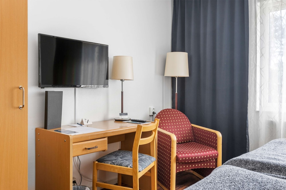 Standard Room, 2 Twin Beds, Non Smoking (Bunk beds) photo 3