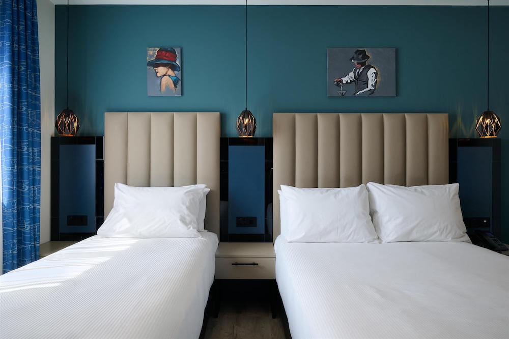 Triple Room - sleep 3 - One double bed and 1 single bed