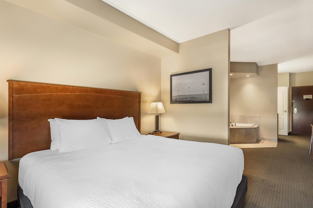 Suite, 1 King Bed, Non Smoking, Jetted Tub