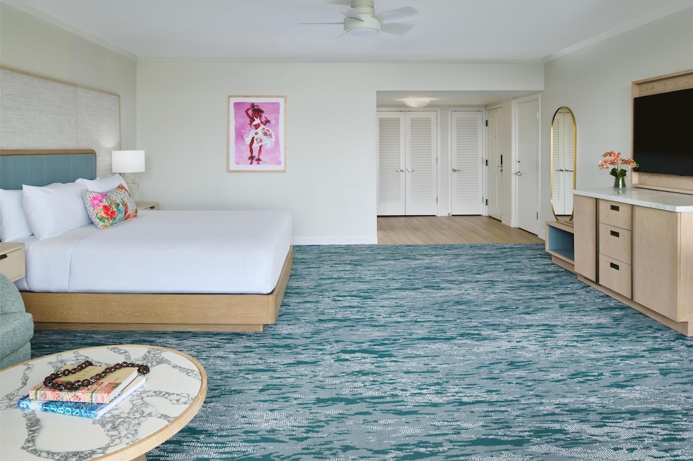 Junior Suite, 1 King Bed with Sofa bed, Ocean View (Signature)