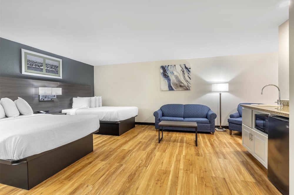 Suite, 2 Queen Beds, Non Smoking, Refrigerator & Microwave (Living Room;with Sofabed) - Photo 1
