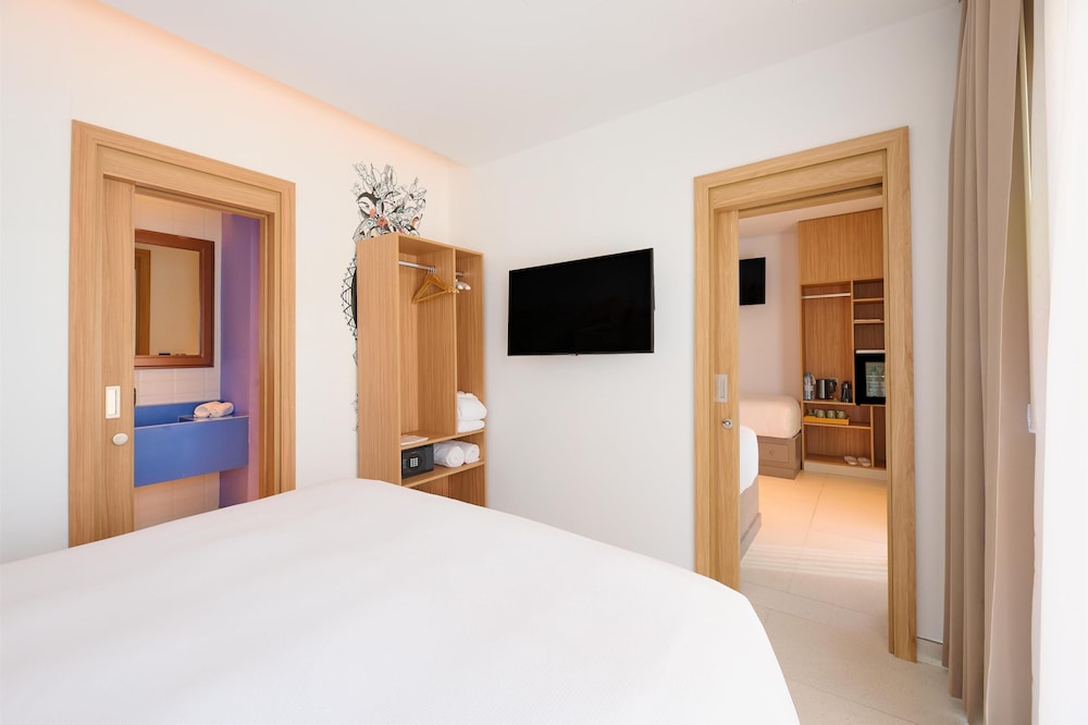 Family Room, Multiple Beds (Kite Room) - Photo 4