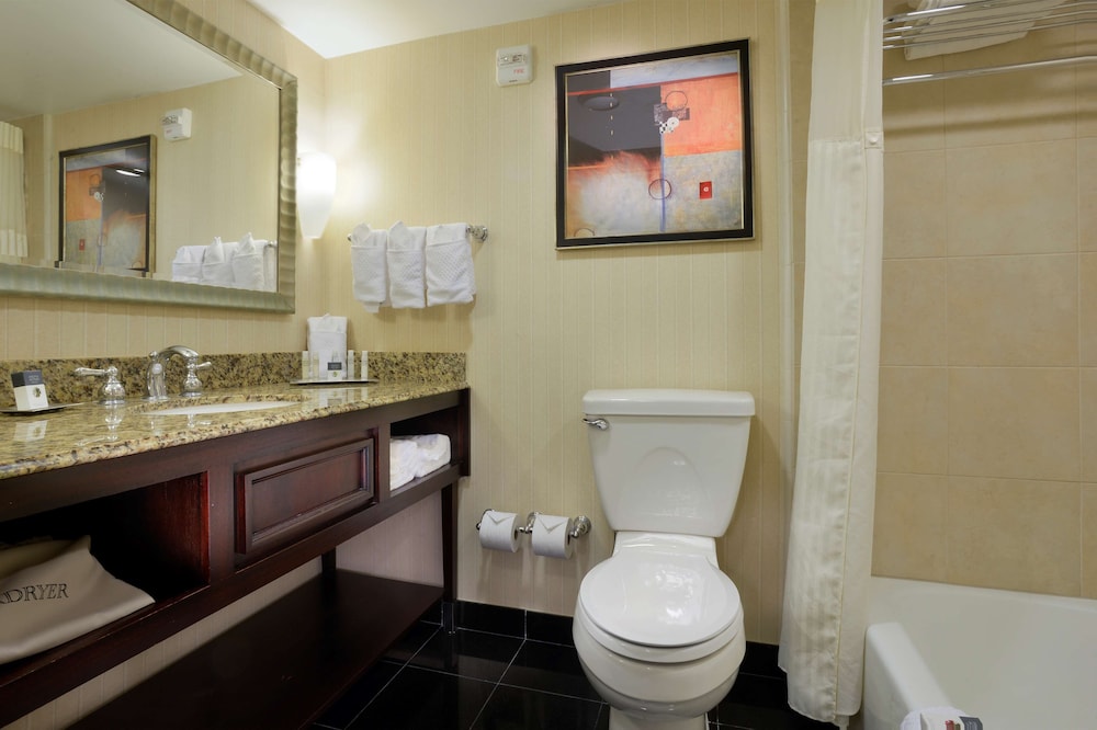 Executive Room, 1 King Bed, Corner