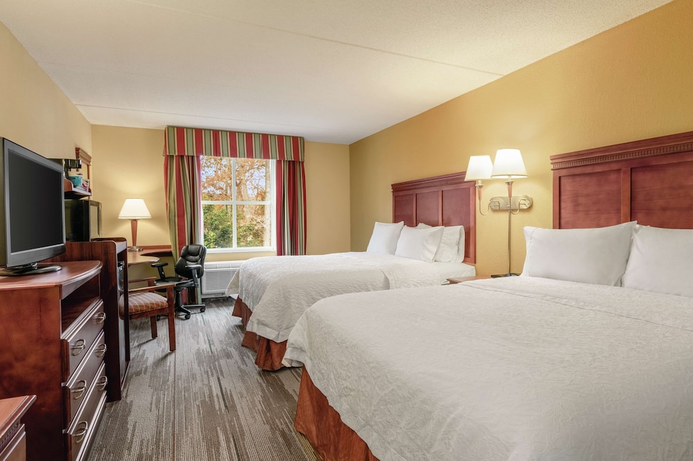 Traditional Room, 2 Queen Beds - Photo 1