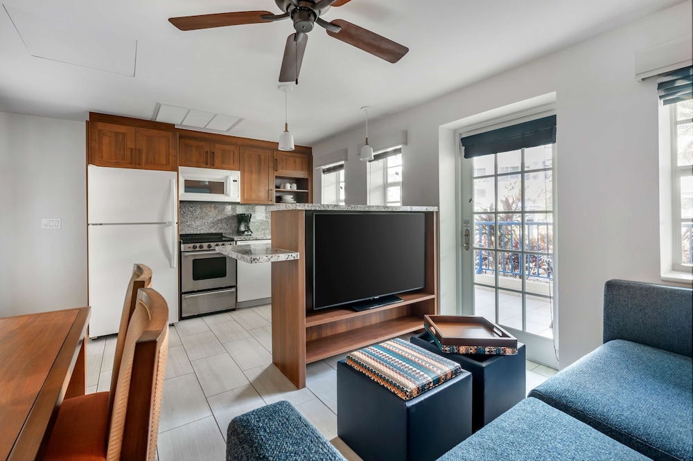 2 Bedroom Ocean Front Suite With 2 Kings