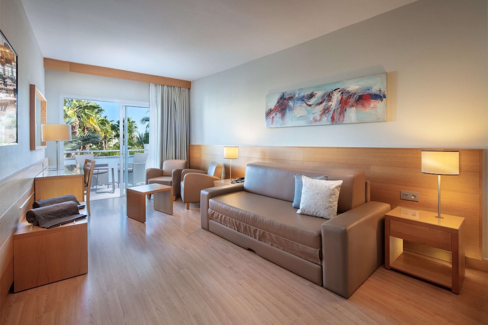 Suite (2 adultos y 1 niño)