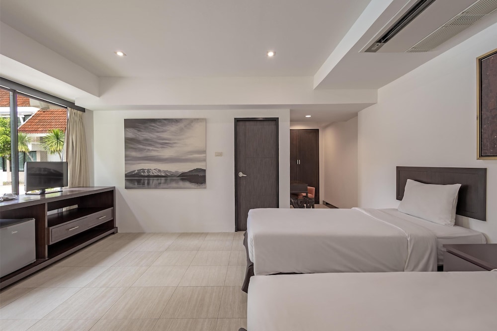 Superior Garden Access Twin