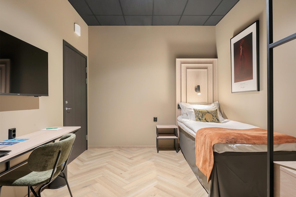 Economy Room, 1 Twin Bed, Non Smoking, No Windows photo 1
