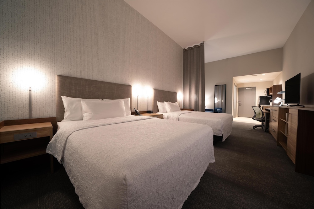 Studio Suite, 2 Queen Beds, Accessible, Bathtub