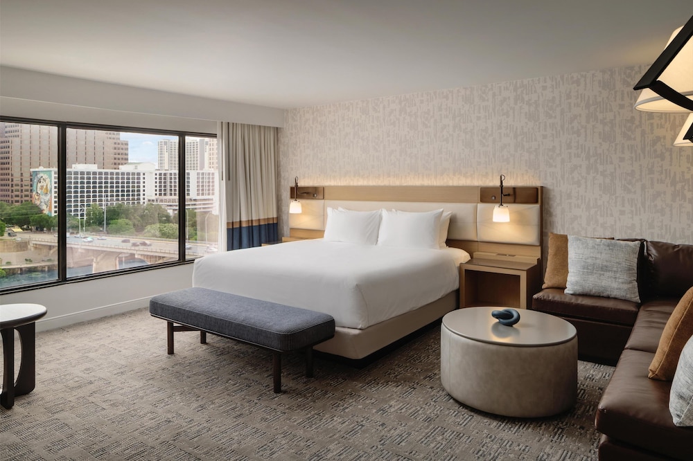 Presidential Suite with Balcony