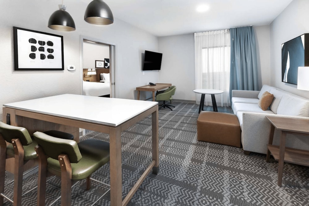 Suite, 2 Queen Beds, Roll-in Shower (Roll-In Shower) - Photo 4