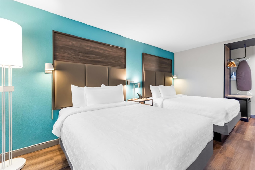 Room, 2 Queen Beds, Accessible (Hearing)