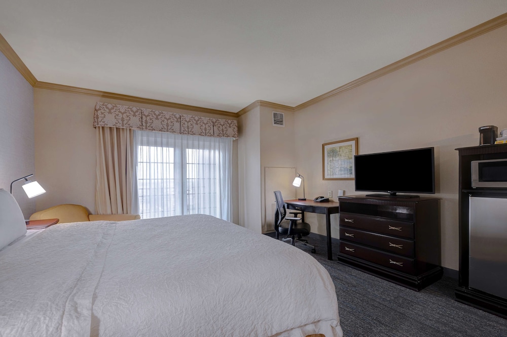 Room, 1 King Bed, Accessible, Balcony - Photo 1
