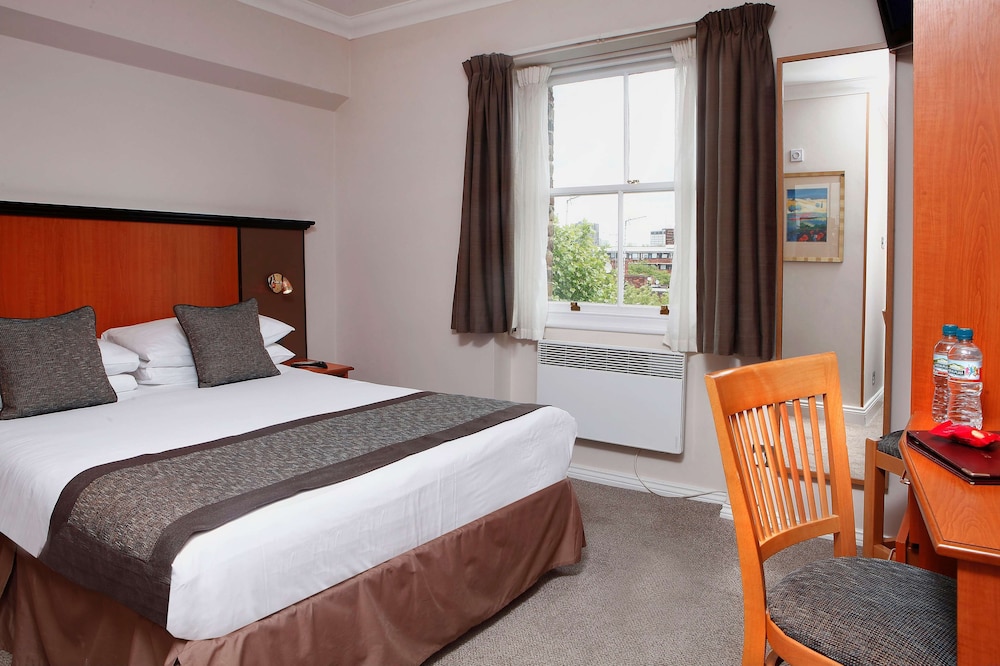 Standard Room, 1 Double Bed, Non Smoking photo 3
