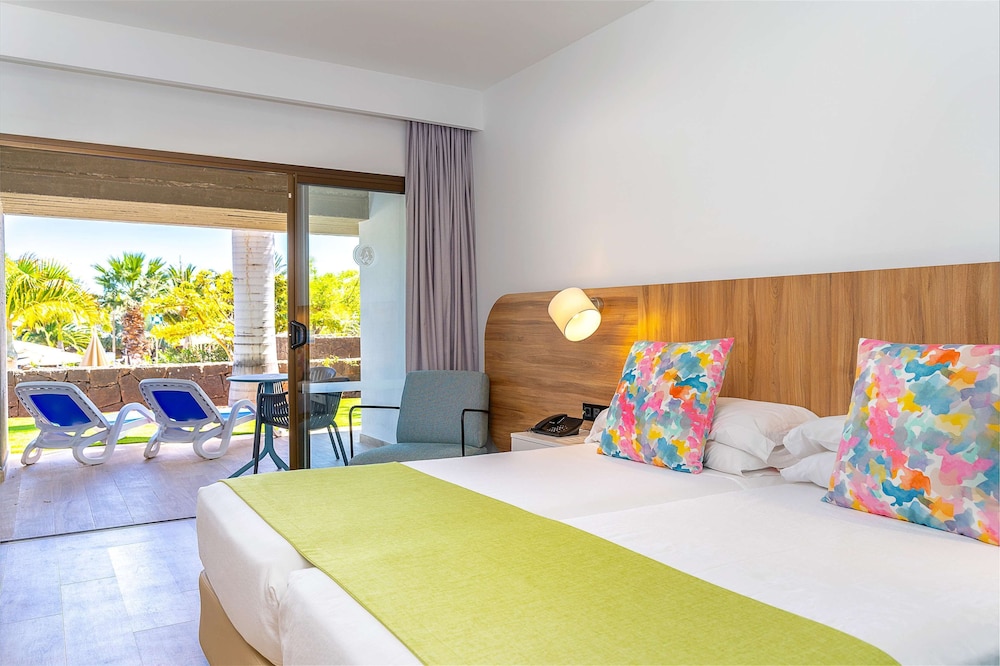 Superior Double Room Single Use, Garden View